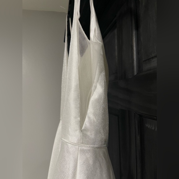 NWT Lulu's | Women’s Endless Amore White A-Line Gown with Pockets Size 10 - Picture 10 of 15